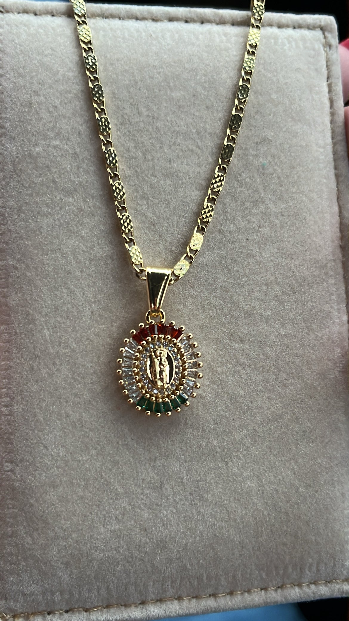 San judas necklace con bandera de mexico