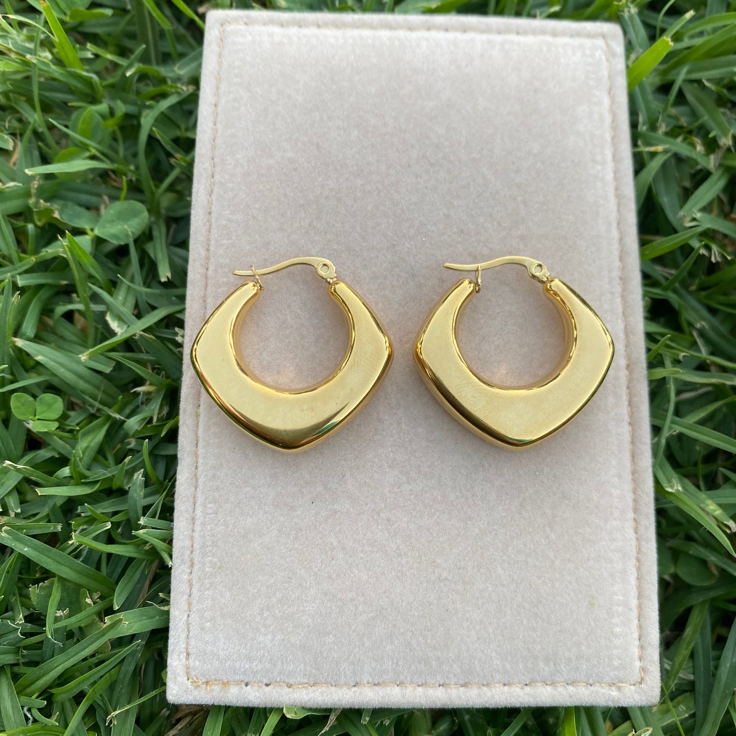 Stainless steel trending earrings