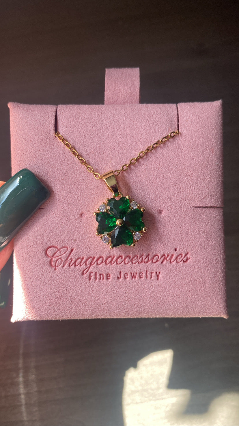 Green 4 leaf clover necklace