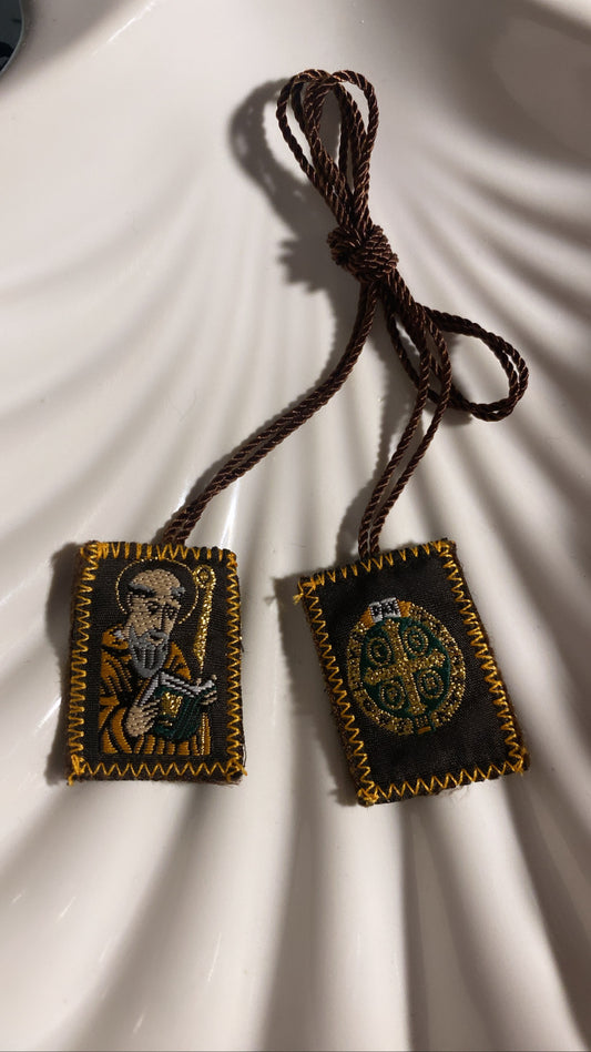 Escapulario de San Benito
