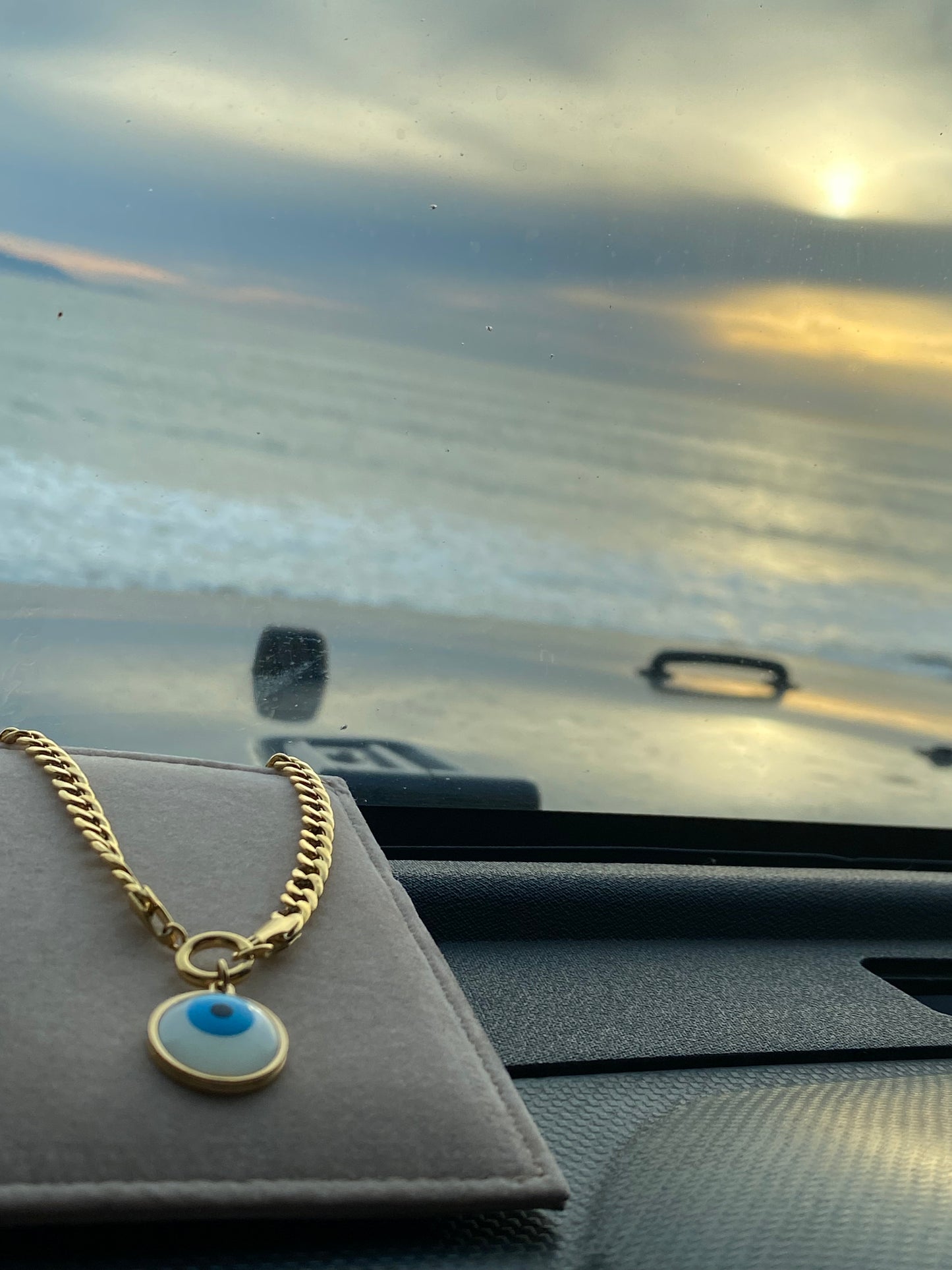 Stainless steel ojo necklace